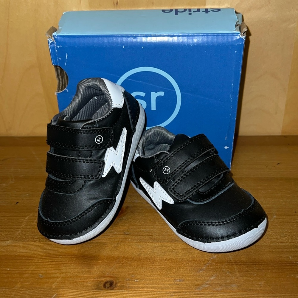 Stride Rite SM Kennedy Baby’s Shoes NIB